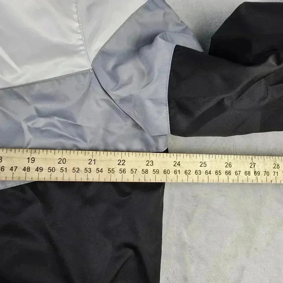 NFL Apparel Windbreaker jacket Raiders full zip Sz XL Womens Black White - Picture 5 of 6